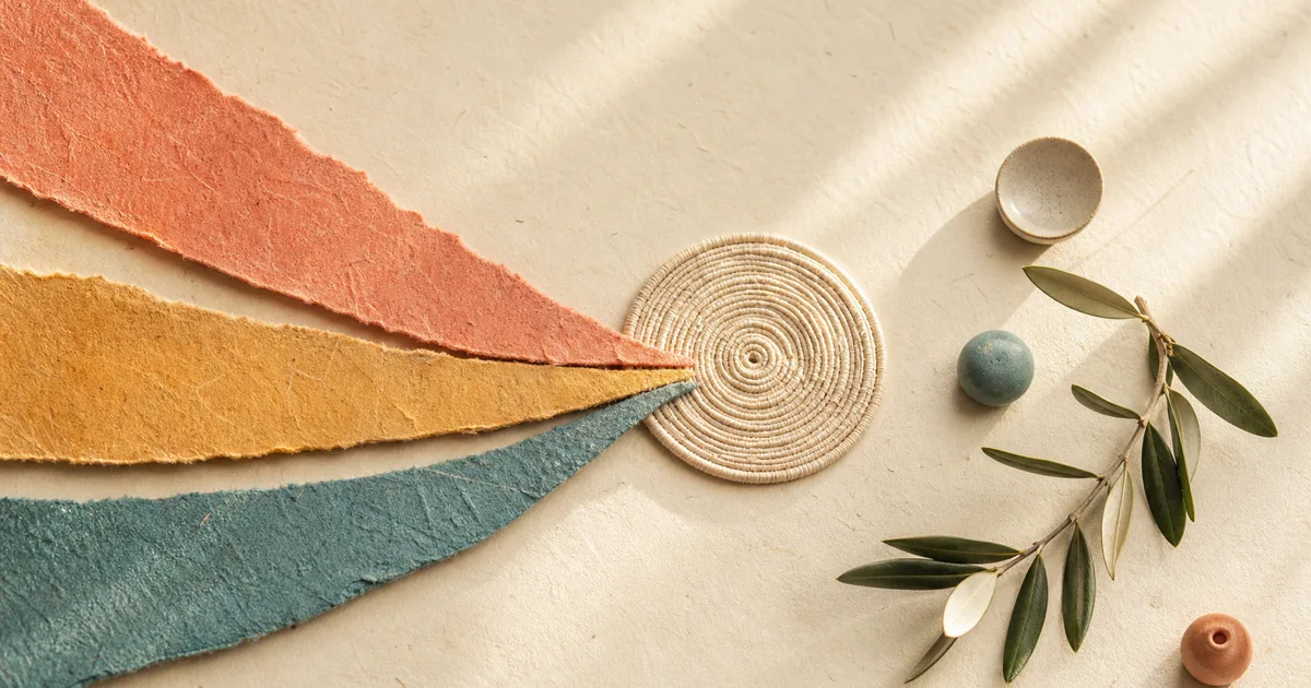 Tactiele papieren banen komen samen in een rustig ritme